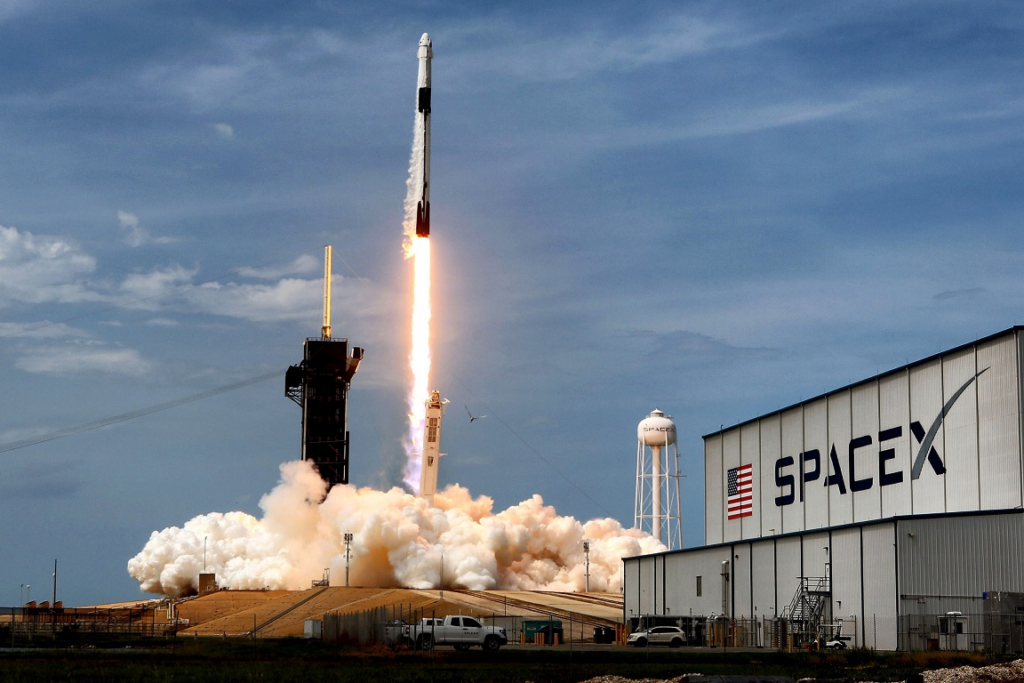 SpaceX Valuation Surges to $350 Billion The Aerospace Revolution