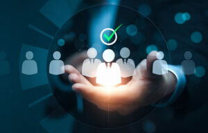 Cos'è la gestione del capitale umano (HCM)? Una guida completa