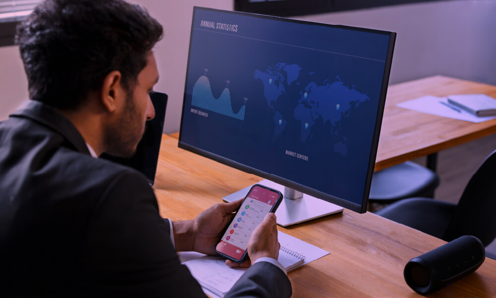 How Does Remunance Manage Independent Contractors in India Better?