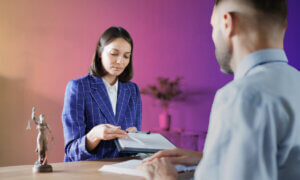 EOR Ensure Compliance With Local Employment Laws in India