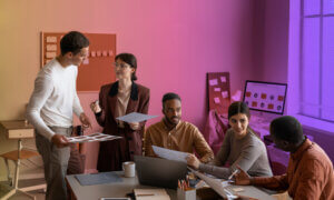 How To Manage Cross-Cultural Teams?